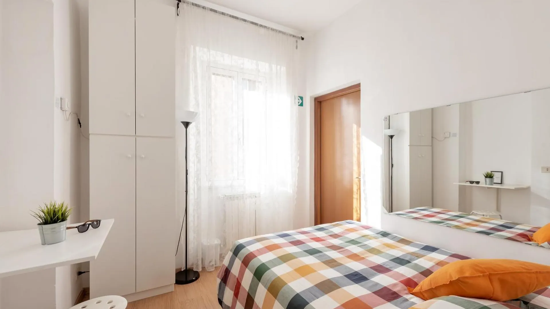 Central Little Basic Apartment Rome
