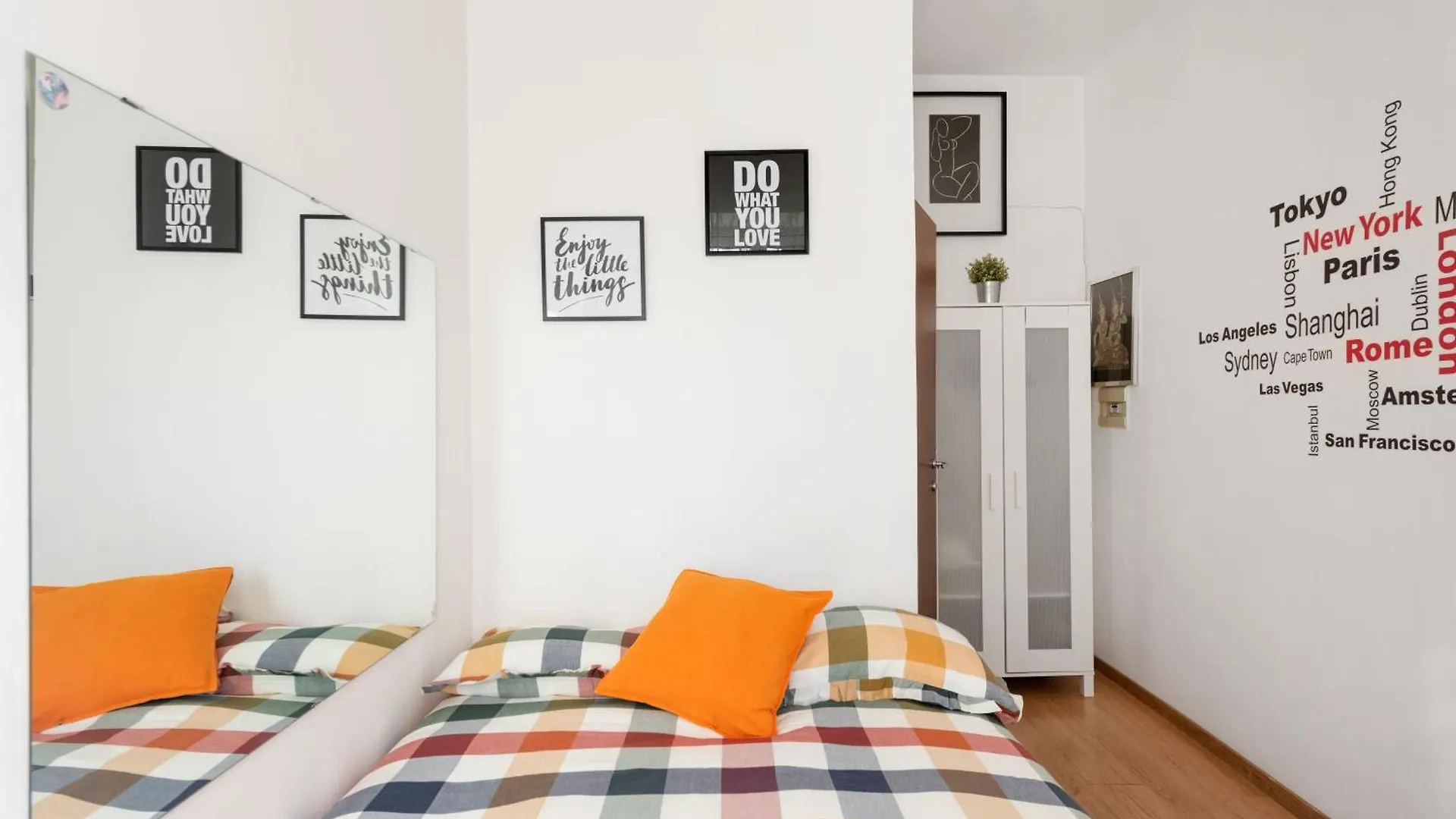 Central Little Basic Apartment Rome