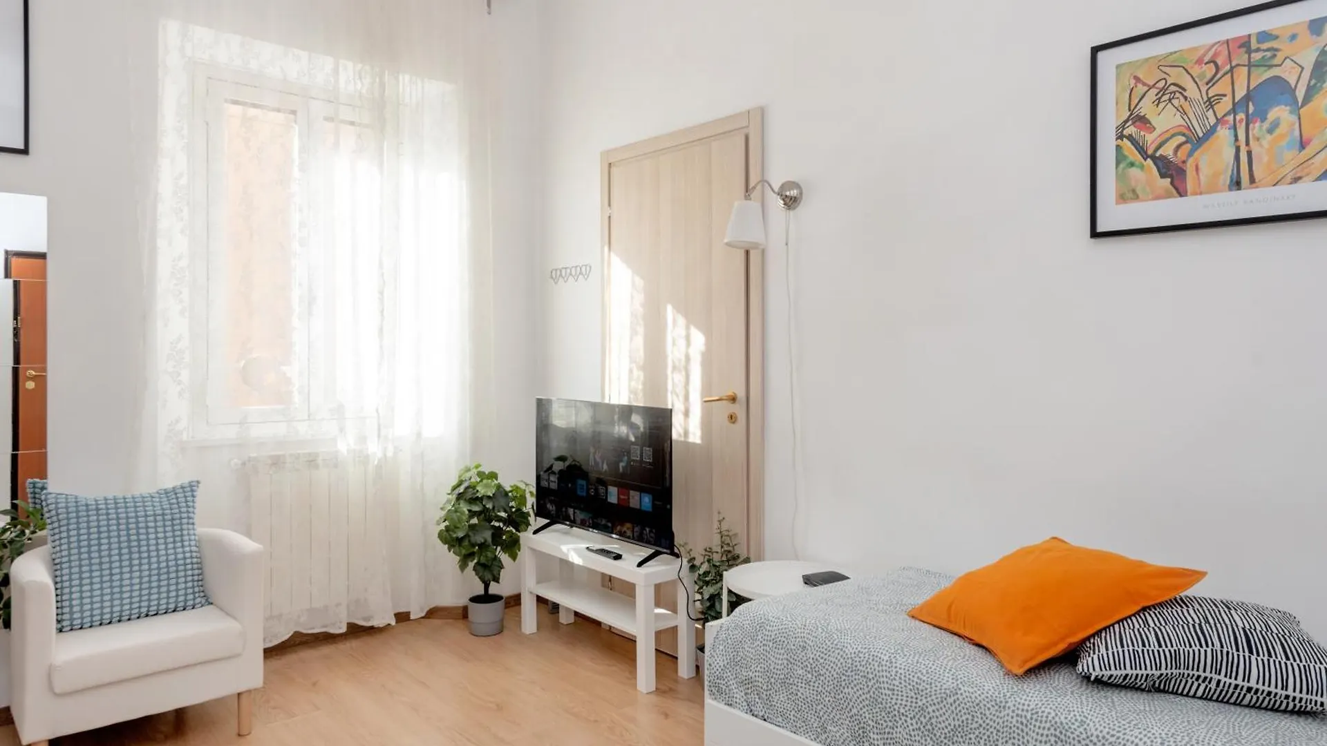 רומא Central Little Basic Apartment